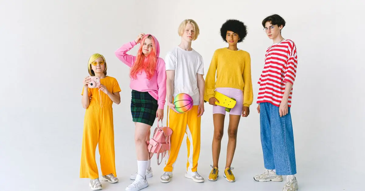 Las tendencias de moda en línea que debes seguir