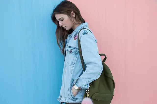 Tendencias de moda en línea que debes seguir
