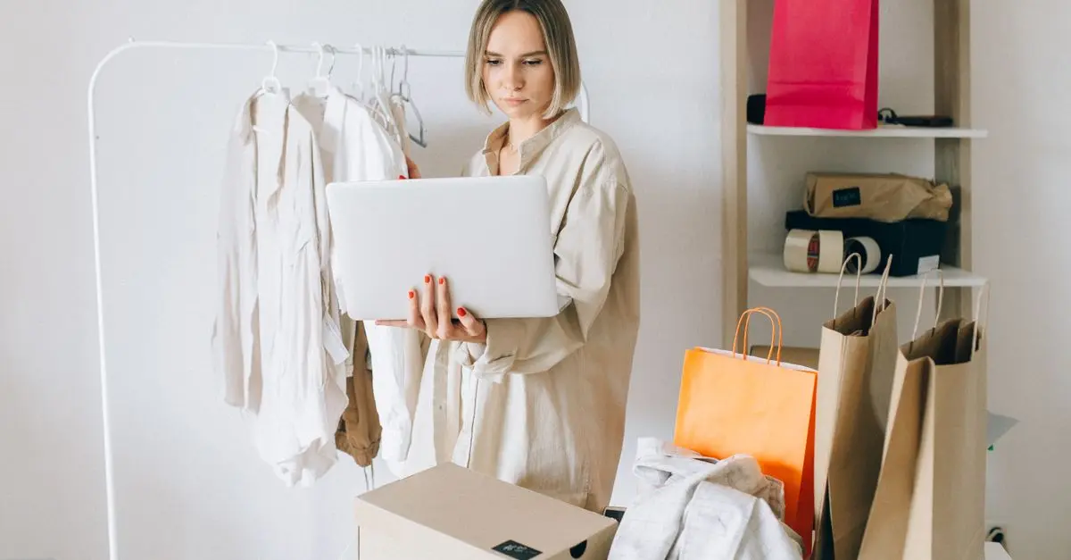 Cómo encontrar las mejores tendencias de moda en línea