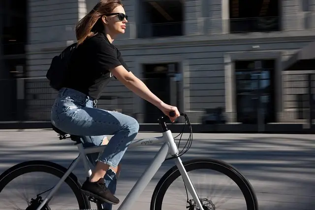 Cómo combinar moda sostenible y estilo personal