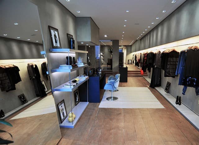 Cómo elegir la moda en línea que haga destacar tu personalidad